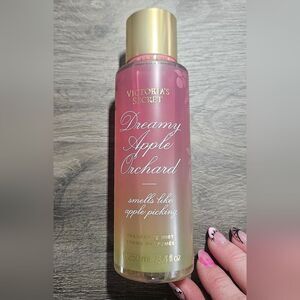 Victoria's Secret Dreamy Apple Orchard Body Mist NEW 8.4 oz